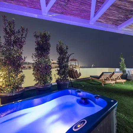 Sea Breeze With Jacuzzi Apartment Piraeus