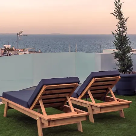 Sea Breeze With Jacuzzi Apartment