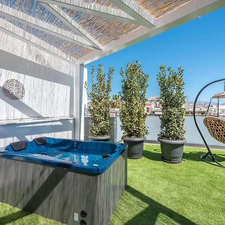 Apartment Sea Breeze With Jacuzzi