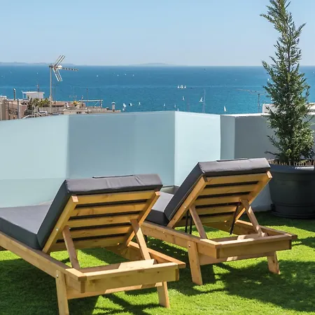 Sea Breeze With Jacuzzi Apartment *