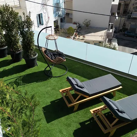 Sea Breeze With Jacuzzi Apartment *